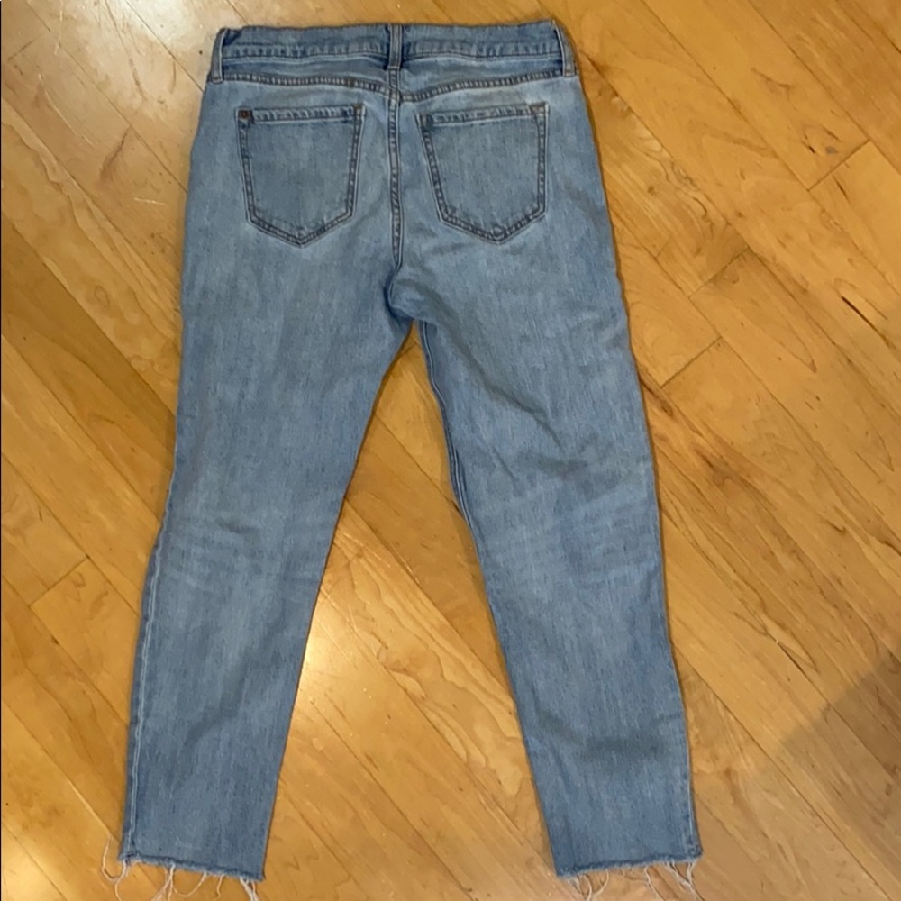 Boyfriend Cut Distressed Jeans - Picture 6 of 6